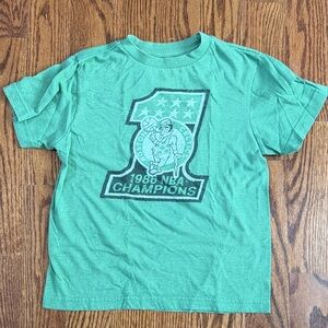 Old Navy Collectibles NBA Boston Celtics 1986 Champions Kids T-Shirt
